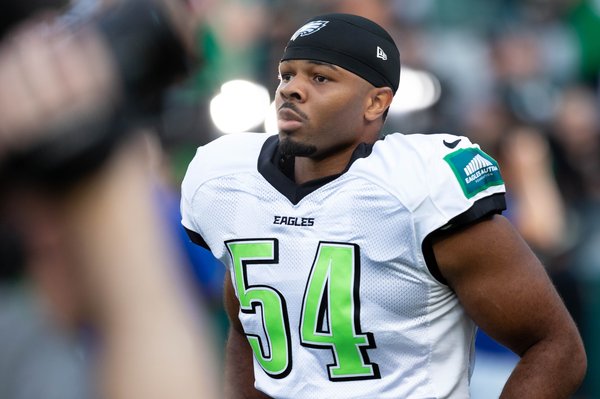 Eagles-practice-Jeremiah-Trotter-080324