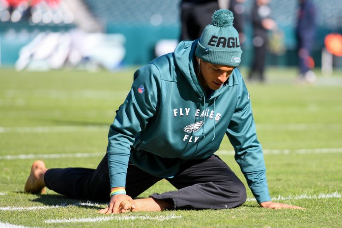 Philadelphia Eagles place WR Mack Hollins on IR 