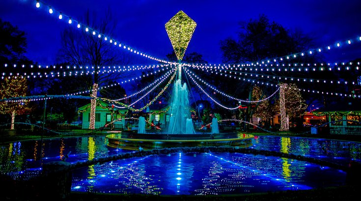 Franklin Square holiday season