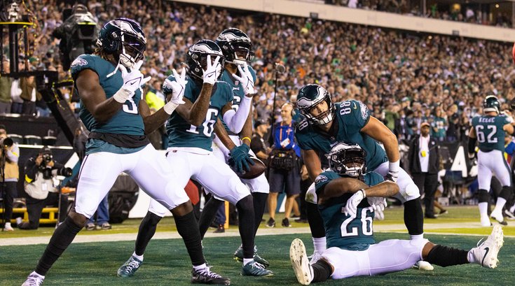2022-10-17T040101Z_297873478_MT1USATODAY19248566_RTRMADP_3_NFL-DALLAS-COWBOYS-AT-PHILADELPHIA-EAGLES.JPG