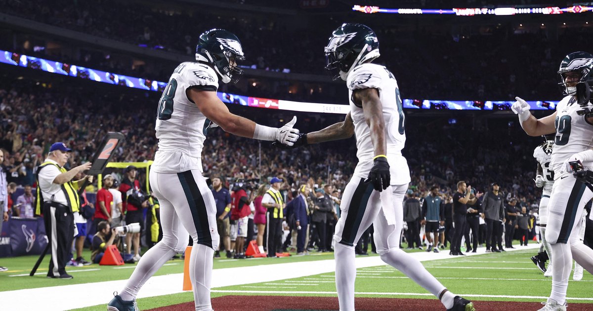 Eagles Ruled Out DeVonta Smith And Dontayvion Wicks