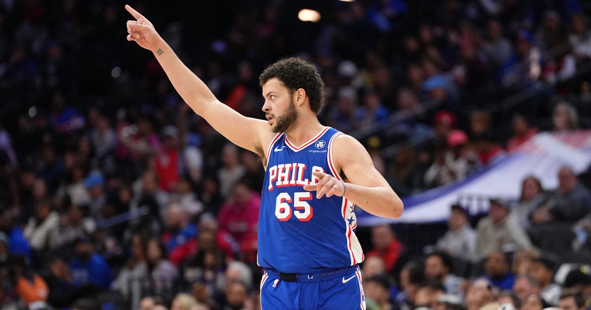 Former Sixers forward Alex Reese honors late mother with unique jersey number: 'It just helps me think of her'