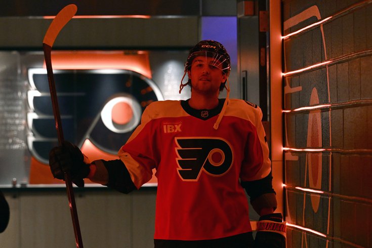Tyson-Foerster-Flyers-Tunnel-2025-26-NHL.JPG