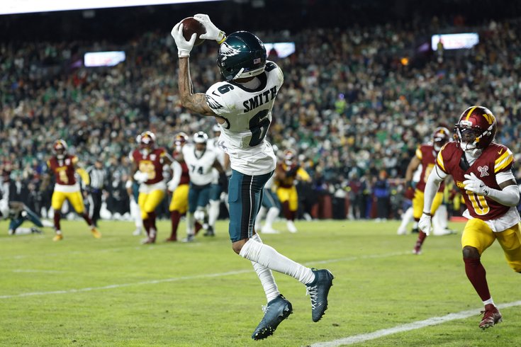 Devonta-Smith-TD-Eagles-Commanders-2025-NFL.JPG