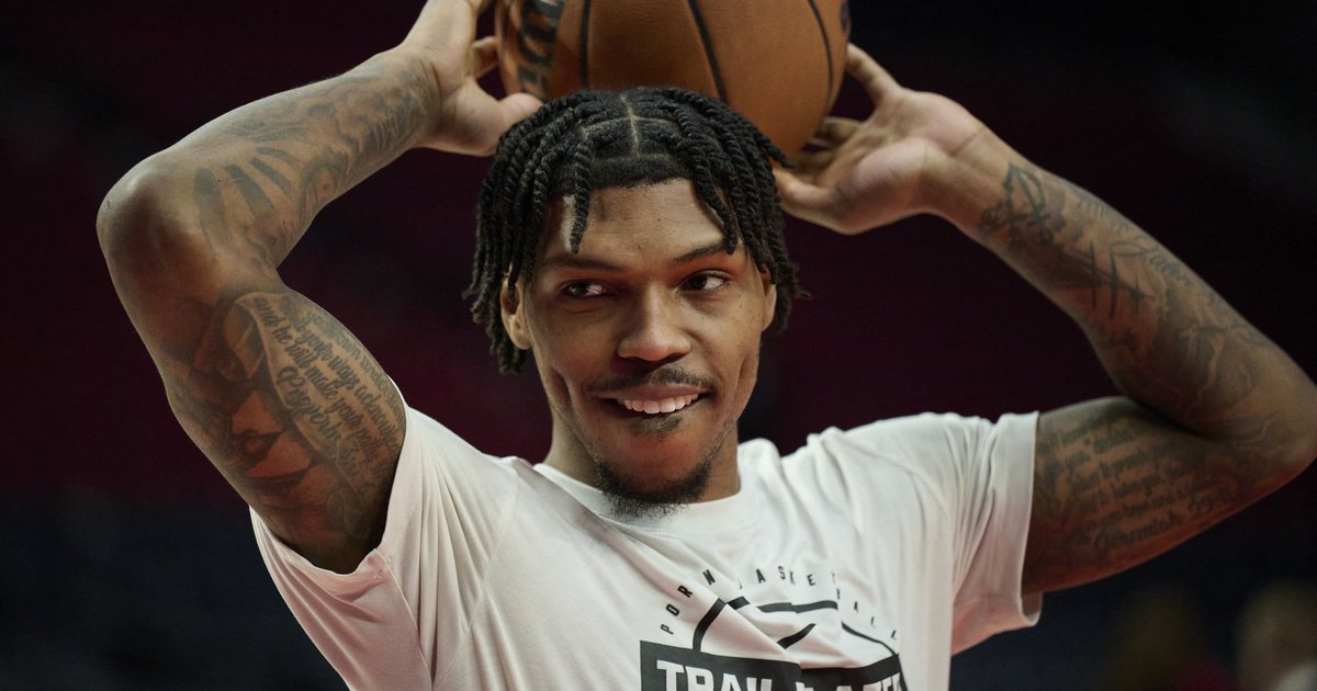 Report: Sixers signing Caleb Love to two-way contract