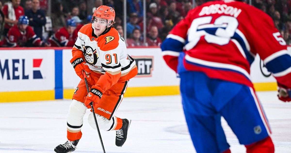 Ducks match Flyers offer sheet to retain center Leo Carlsson