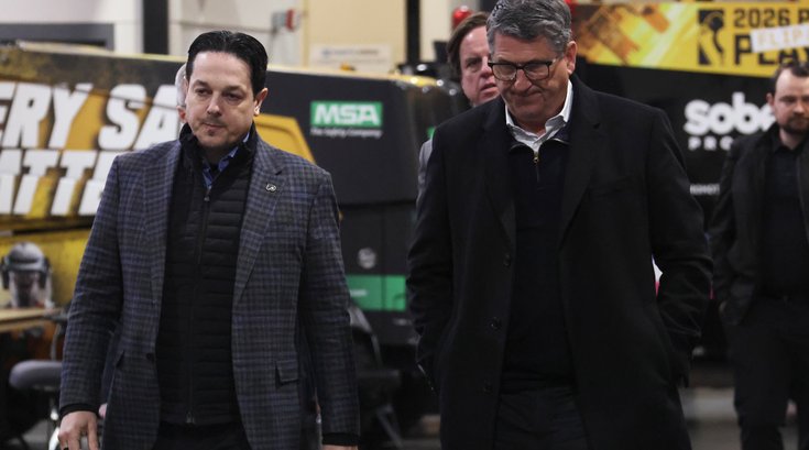 Danny-Briere-Keith-Jones-Flyers-Playoffs-2026-NHL.JPG
