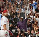 Kyle-Schwarber-Ryan-Howard-Home-Run-Derby-2026.JPG