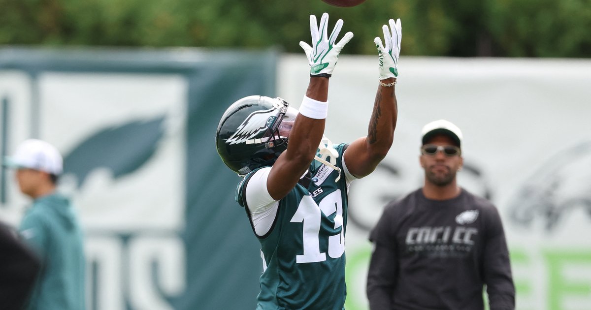 Photo: Phillyvoice Eagles Training Camp: Dontayvion Wicks shines, Cole Payton struggles