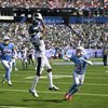 Eagles-DeVonta-Smith-catch_092026