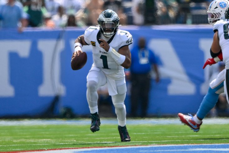Jalen-Hurts-Run-Eagles-Titans.JPG