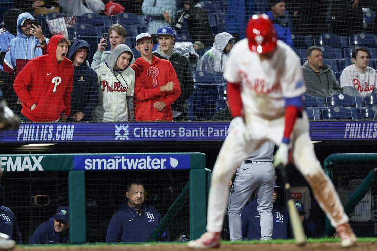 Phillies-rain-playoffs_092726