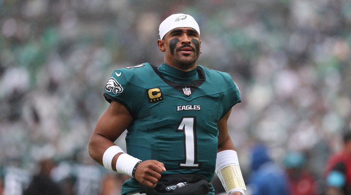 2026-10-05T152337Z_2069066782_MT1USATODAY30004954_RTRMADP_3_NFL-LOS-ANGELES-RAMS-AT-PHILADELPHIA-EAGLES.JPG