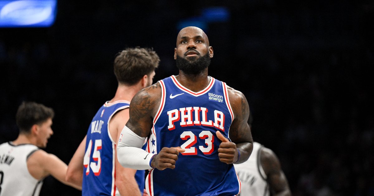 Photo: PhillyVoice LeBron James Makes Preseason Debut for Philadelphia 76ers