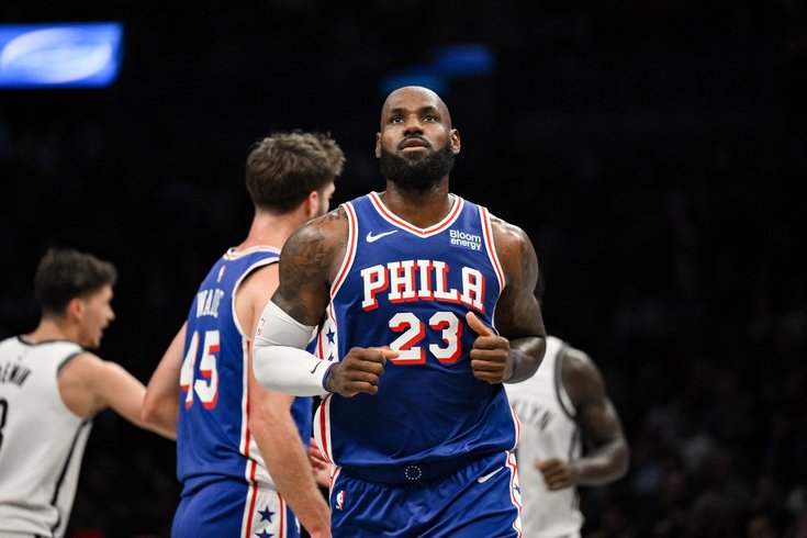 LeBron-James-Preseason-Debut-Sixers-Nets-10.8.26-NBA.jpg