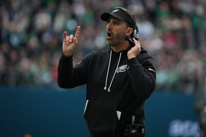 2026-10-11T161601Z_261003507_MT1USATODAY30057154_RTRMADP_3_NFL-PHILADELPHIA-EAGLES-AT-JACKSONVILLE-JAGUARS.JPG