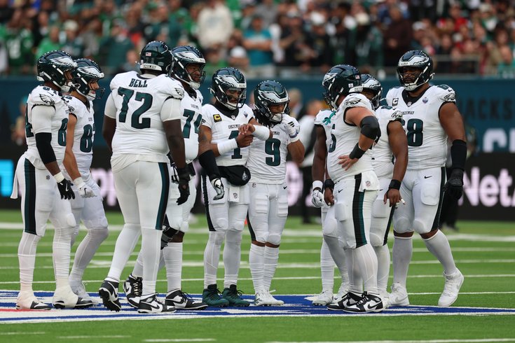 101326EaglesOffense
