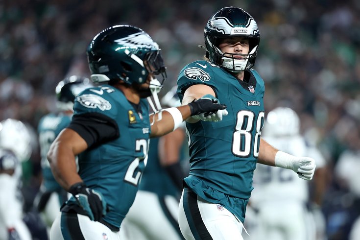 2026-10-27T002756Z_2058063079_MT1USATODAY30193288_RTRMADP_3_NFL-DALLAS-COWBOYS-AT-PHILADELPHIA-EAGLES.JPG