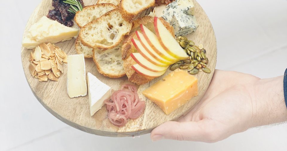 Valentine's Day weekend stay at Philly hotel includes cheeseboard, chocolates - Vimarsana News