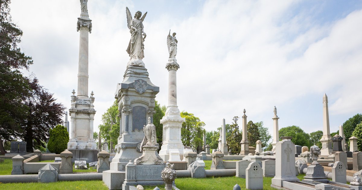 Laurel Hill Cemetery's 'Hot Spots and Storied…