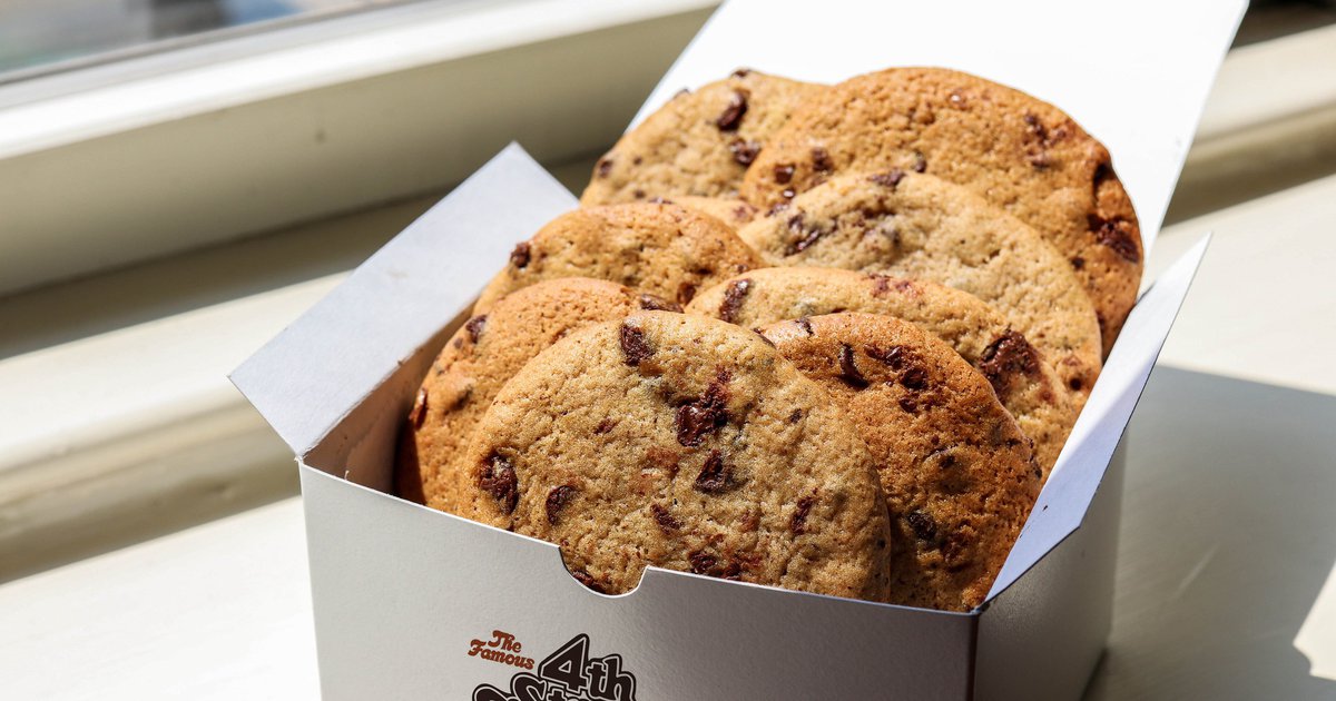 Tray of 100 Mini Cookies - Famous 4th Street Cookie Company