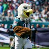 380922_Eagles_Lions_fans_mascot_Kate_Frese.jpg