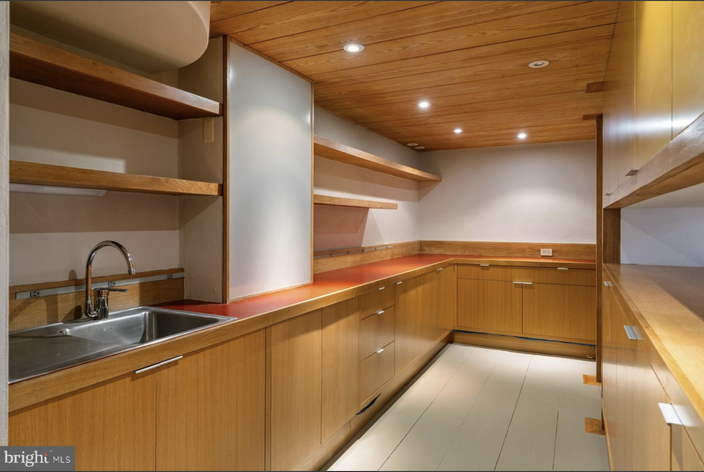 Weise Kitchen