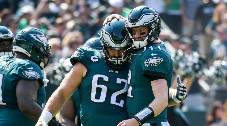 440922_Eagles_Lions_Jason_Kelce_Carson_Wentz_Kate_Frese.jpg