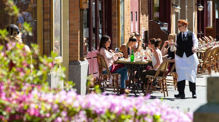 Outdoor dining Pennsylvania