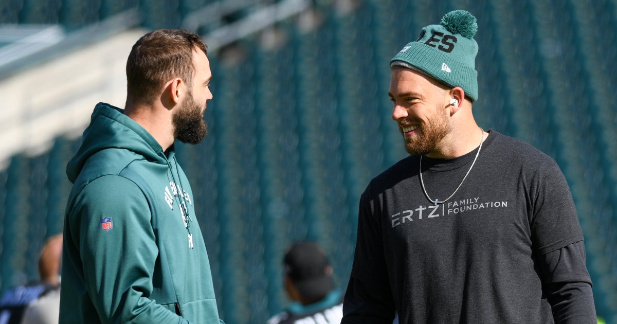 Zach Ertz didn't waste any time getting to know his new teammates