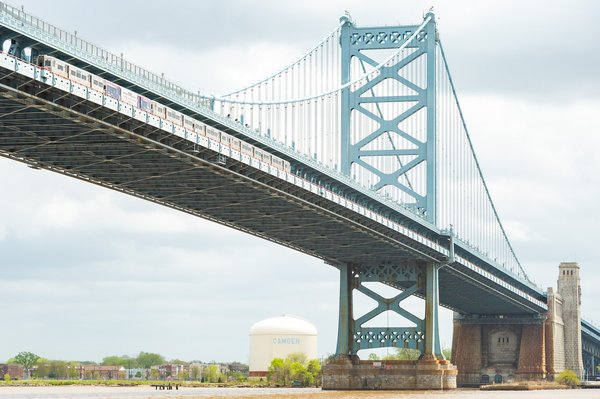 Ben Franklin Bridge south walkway open