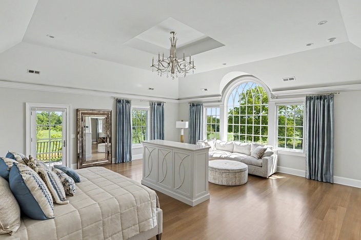 6 Tines Field Path - Master Suite
