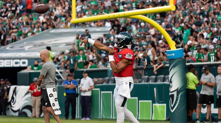 Jalen-Hurts-Eagles-2023-Open-Practice-1
