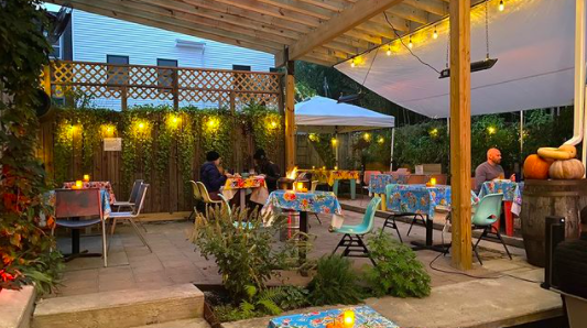 Martha Kensington patio