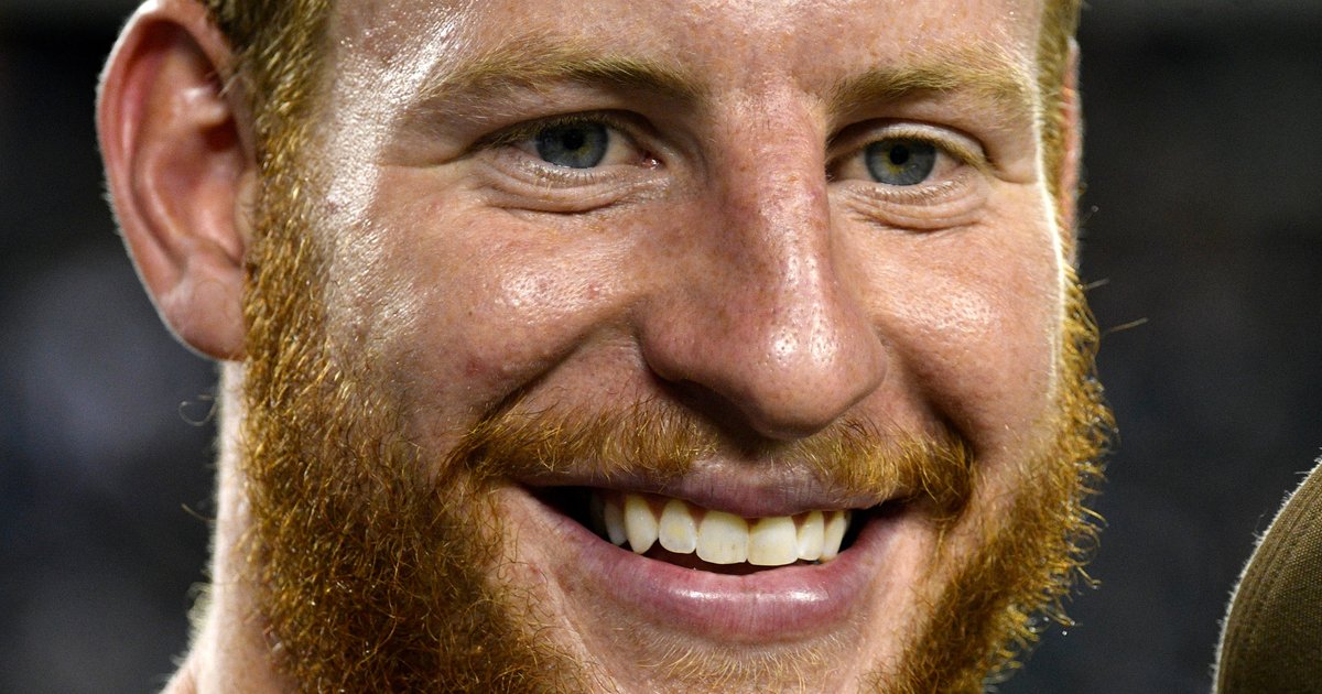 Race intensifies for Carson Wentz to be ready for Eagles' opener