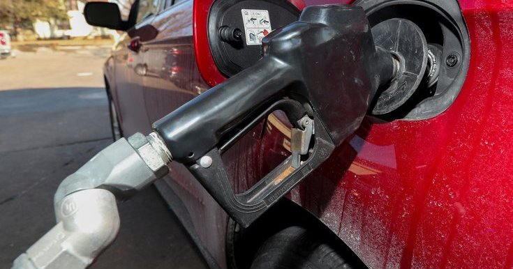 Average gas prices climb past $4.50 per gallon in Philly