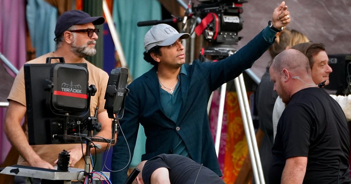 M. Night Shyamalan digs up 'Signs'-era diary on debut of new YouTube channel
