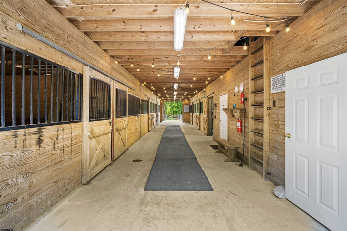 Alpaca Farm Barn