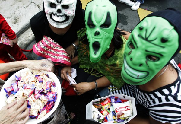10142015_TrickorTreat