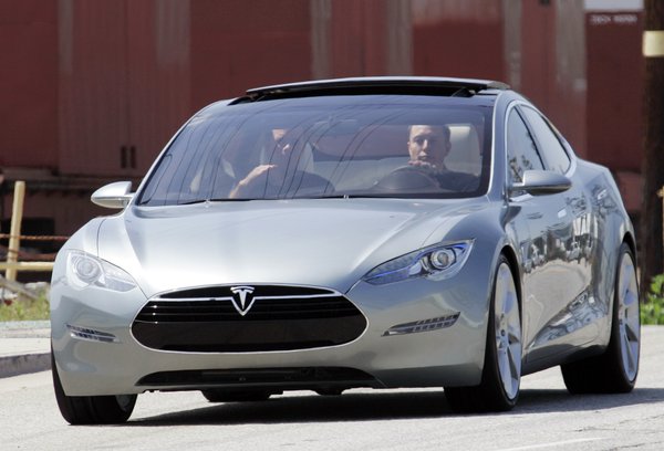 032915_Tesla