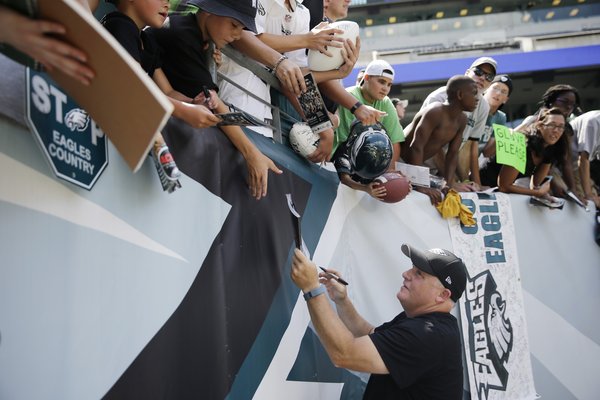 083115_Chip-Kelly_AP