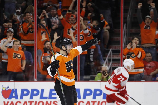 031516_Flyers-Raffl_AP