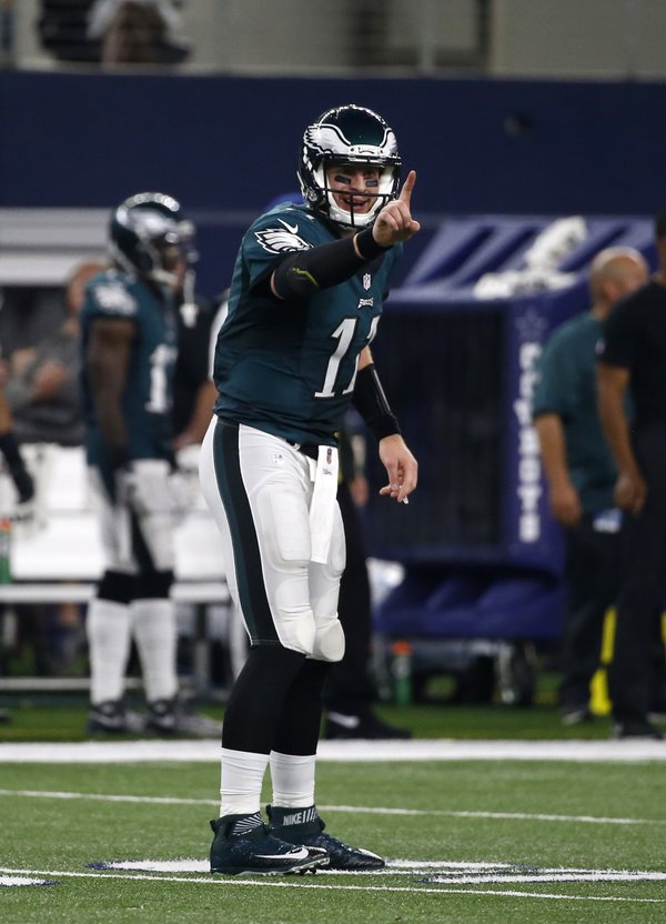 111216_Wentz-Carson_AP