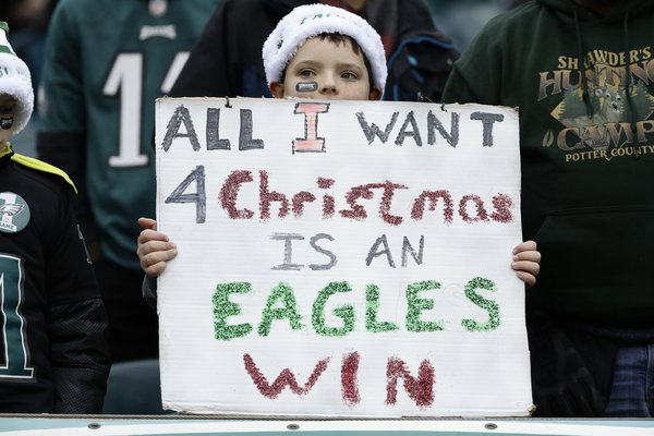 121216_Eagles-sign_AP