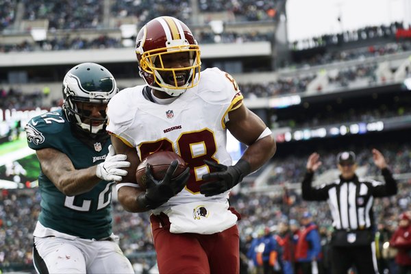 121116_Eagles-Redskins-Garcon_AP
