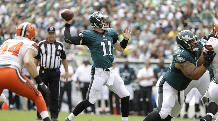 091116_Wentz-Throw_AP