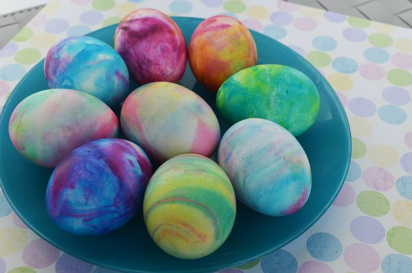 04022015_DyedEggs