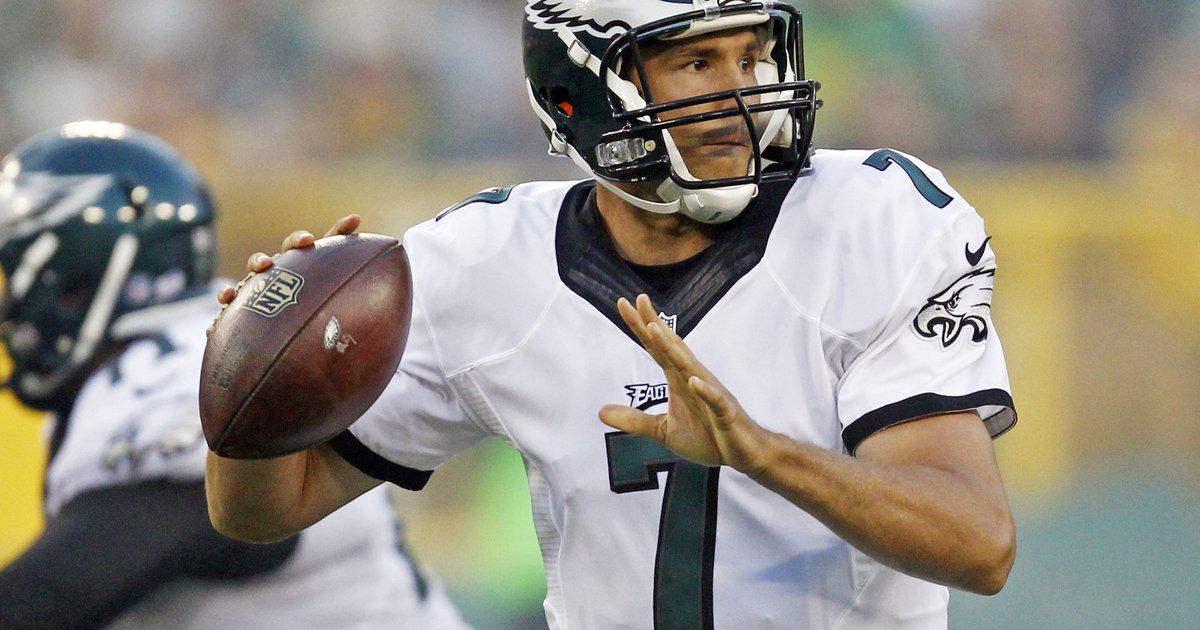 Philadelphia Eagles Should Hope Sam Bradford Performs Well