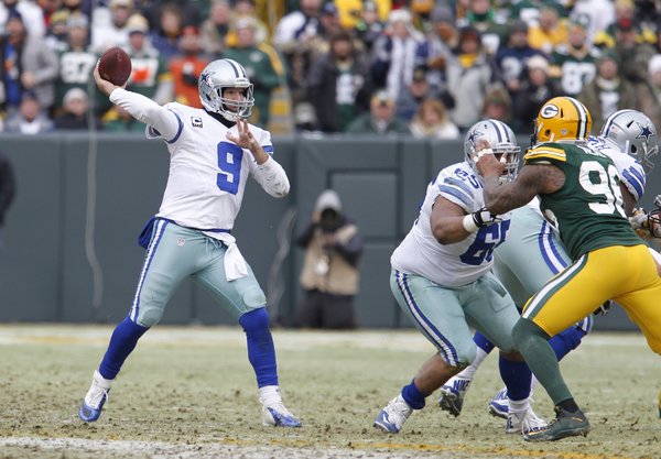 051415TonyRomo