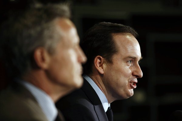 021816_Hinkie-Brown_AP